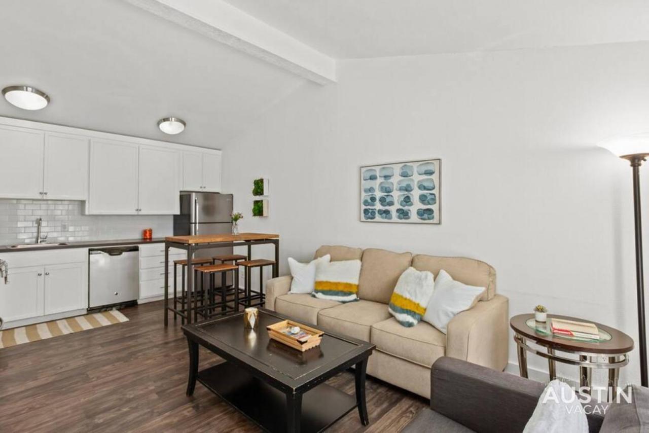 5 Minutes To Zilker Barton Springs With Parking Apartment Остин Екстериор снимка